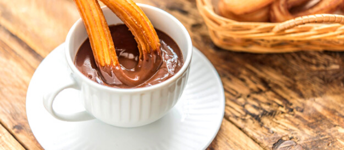 Churros Con Chocolate.png